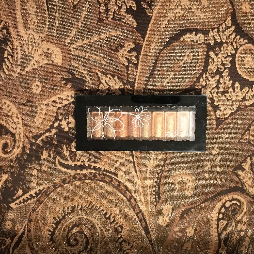 LA Girl Eyeshadows